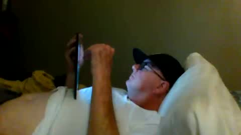 Snapshot of eve1luvsray chatting on December 21, 7:32 pm eve1luvsray online show from December 21, 7:32 pm