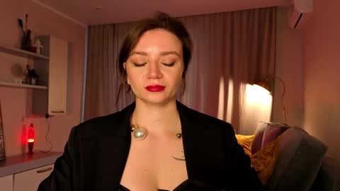 Eve  online show from April 9, 7:14 am