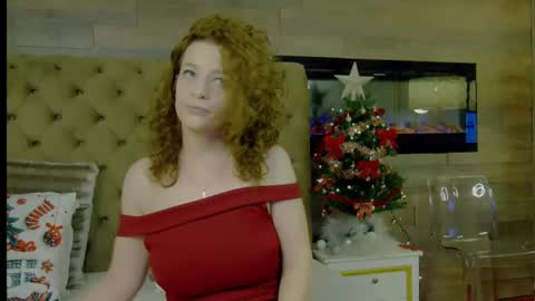 EveHamilton online show from December 13, 8:04 pm