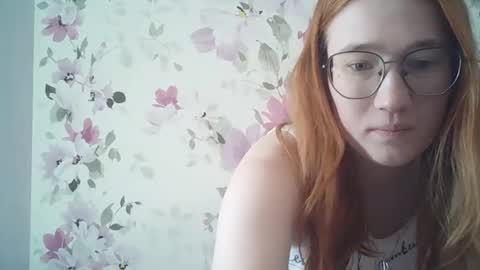 Snapshot of eveliina_shy chatting on March 9, 12:09 pm Evelina online show from March 9, 12:09 pm