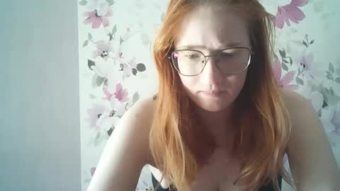 Snapshot of eveliina_shy chatting on March 11, 11:05 am Evelina online show from March 11, 11:05 am