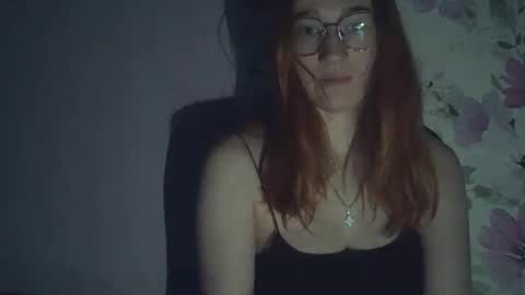 Snapshot of eveliina_shy chatting on March 18, 4:43 pm Evelina online show from March 18, 4:43 pm