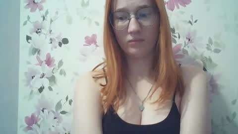 Snapshot of eveliina_shy chatting on April 7, 9:21 am Evelina online show from April 7, 9:21 am