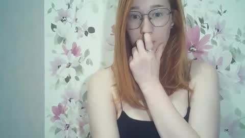 Snapshot of eveliina_shy chatting on April 22, 4:08 pm Evelina online show from April 22, 4:08 pm