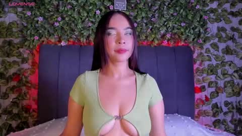 E V E L I N online show from September 28, 9:53 pm