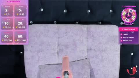 Snapshot of evelin_belen1 chatting on April 6, 12:28 pm evelin belen1 online show from April 6, 12:28 pm