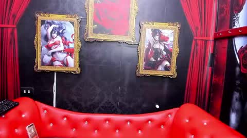 Snapshot of evelin_hellsing chatting on May 8, 11:43 pm Evelin Hellsing online show from May 8, 11:43 pm