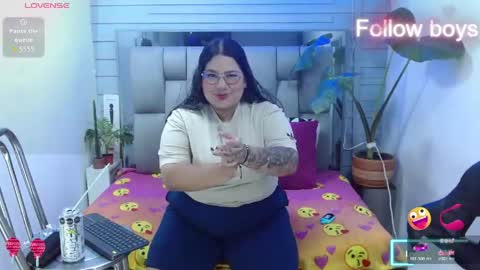 Snapshot of evelin_zaens chatting on April 18, 4:49 am evelin zaens online show from April 18, 4:49 am
