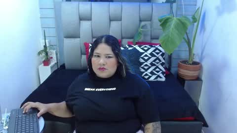 Snapshot of evelin_zaens chatting on May 7, 4:40 am evelin zaens online show from May 7, 4:40 am