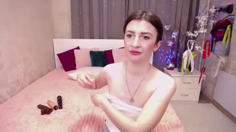 Snapshot of evelingills chatting on June 11, 5:38 am Evelin online show from June 11, 5:38 am
