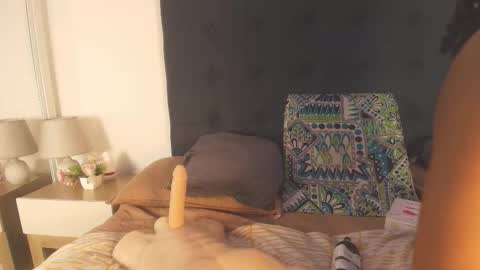 DAYANITA online show from March 17, 7:06 pm