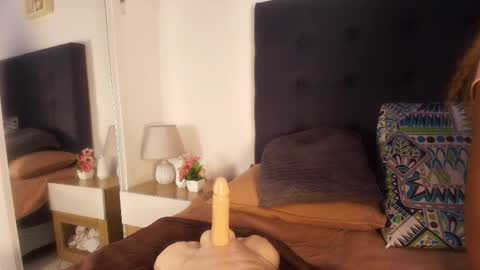 DAYANITA online show from March 18, 7:06 pm