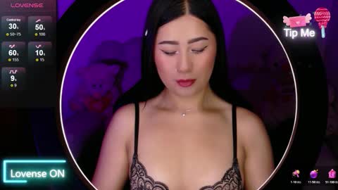 Snapshot of evelyn_ch_ chatting on November 26, 10:49 am Evelyn online show from November 26, 10:49 am