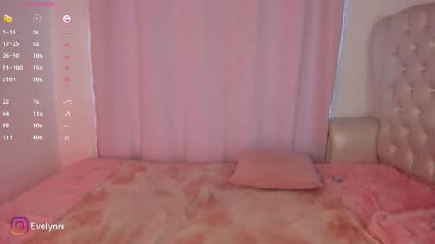 evelyn evelyn online show from November 11, 3:45 pm