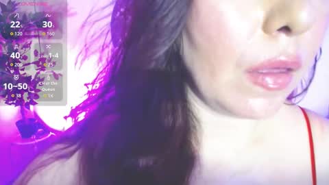 Juliana online show from September 29, 6:24 pm