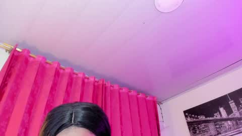 Snapshot of evelyn_sandoval chatting on June 9, 1:39 am Evelyn Sandoval online show from June 9, 1:39 am