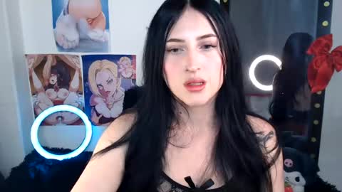 Snapshot of evelyn_sheeran chatting on July 13, 2:47 am Julieta online show from July 13, 2:47 am
