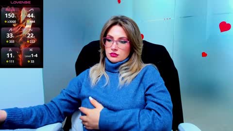 Snapshot of evelyne_rose chatting on January 29, 5:51 am evelyne_rose online show from January 29, 5:51 am