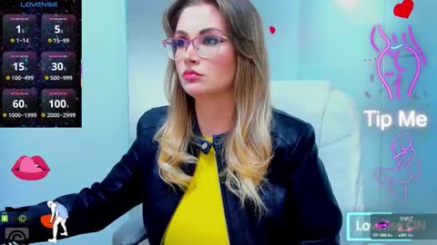 Snapshot of evelyne_rose chatting on September 25, 1:26 pm evelyne_rose online show from September 25, 1:26 pm