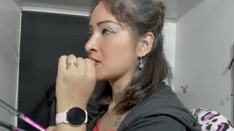 Snapshot of evelynesex chatting on April 26, 3:59 am Evelyne online show from April 26, 3:59 am