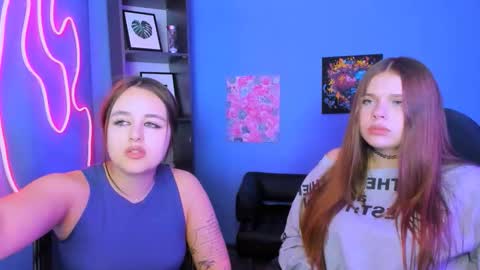 Snapshot of evelynlovelyy chatting on March 17, 5:16 pm evelynlovelyy online show from March 17, 5:16 pm