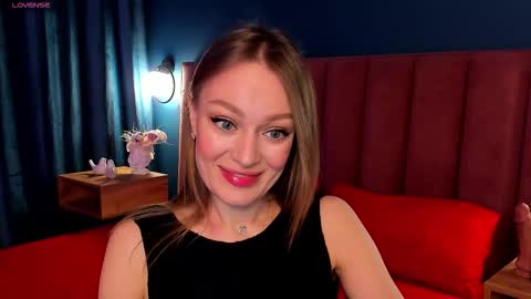 Evelyn online show from February 7, 1:31 am