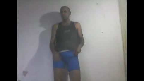 Snapshot of everaldosantos chatting on January 2, 10:44 pm everaldosantos online show from January 2, 10:44 pm
