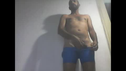 Snapshot of everaldosantos chatting on January 23, 9:18 pm everaldosantos online show from January 23, 9:18 pm