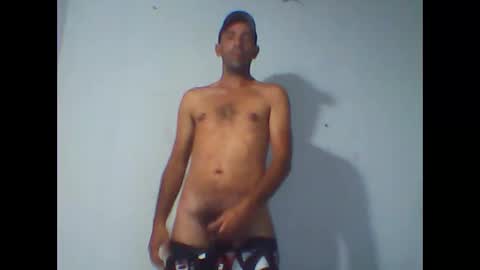 Snapshot of everaldosantos chatting on December 20, 10:50 pm everaldosantos online show from December 20, 10:50 pm