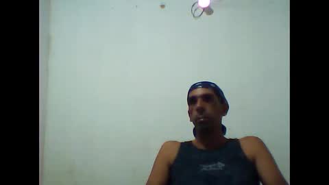 Snapshot of everaldosantos chatting on March 10, 9:53 pm everaldosantos online show from March 10, 9:53 pm