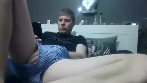 Snapshot of everlast111 chatting on February 28, 8:50 pm everlast111 online show from February 28, 8:50 pm