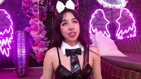 Snapshot of everly_grace chatting on October 26, 9:04 am everly_grace online show from October 26, 9:04 am