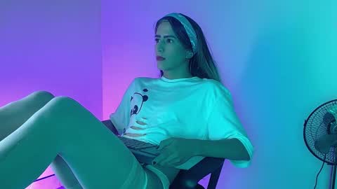 everly_monroe online show from October 17, 5:48 pm