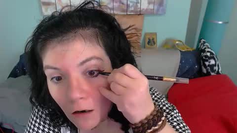 Everly online show from November 1, 4:25 am