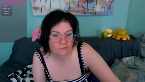 Everly online show from June 3, 4:12 pm