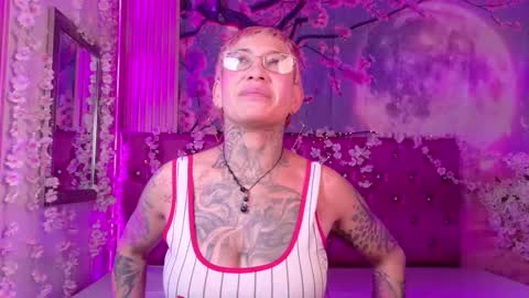 everlyn_sexx online show from February 22, 1:31 pm