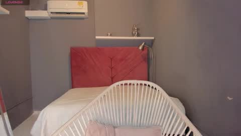 Snapshot of everyh chatting on September 13, 7:57 pm Sophia online show from September 13, 7:57 pm