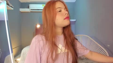 Snapshot of everyh chatting on October 1, 7:42 pm Sophia online show from October 1, 7:42 pm