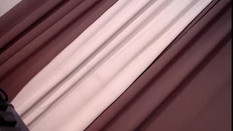 Snapshot of eves_candy chatting on February 25, 3:16 pm Chloe mae online show from February 25, 3:16 pm