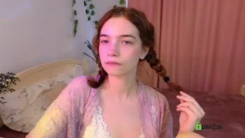 Snapshot of evi_brook chatting on October 8, 11:08 am evi_brook online show from October 8, 11:08 am
