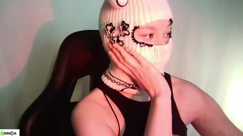 Renesme White Im here from Monday to Friday online show from May 1, 1:32 am