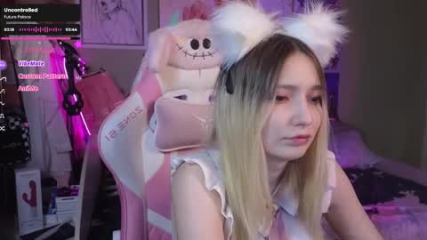 Evie online show from January 9, 2:43 am