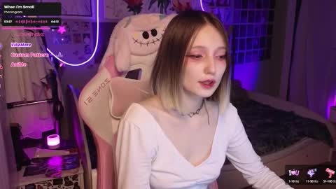 Evie online show from September 16, 8:54 pm