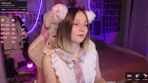 Evie online show from October 2, 9:11 pm