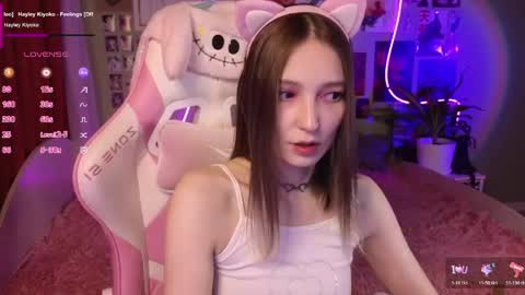 Evie online show from May 8, 12:16 am