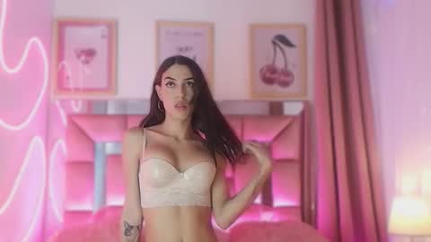 Annie online show from November 8, 9:46 pm