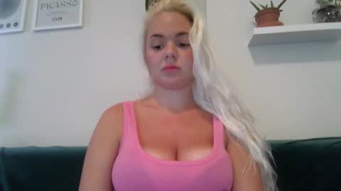Badblondebunny online show from March 4, 12:27 am