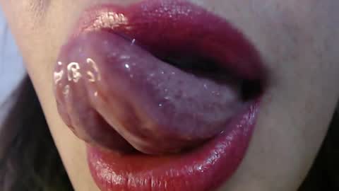 Evoleth online show from December 12, 8:25 am