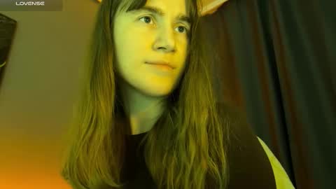 Snapshot of evona_ chatting on February 19, 10:28 pm Kleya online show from February 19, 10:28 pm