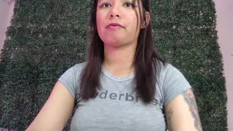 Im Evy online show from February 13, 4:58 pm